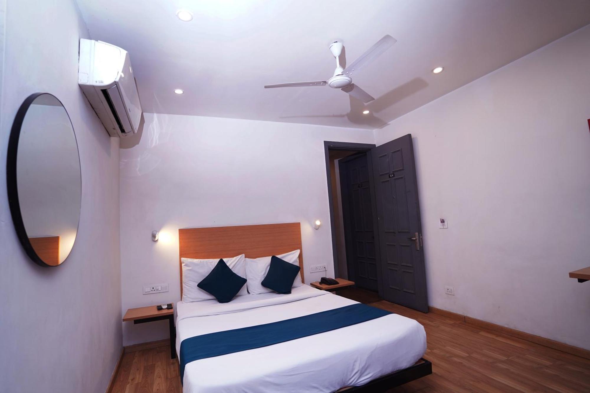 Hotel Mira Residency- Outer Ring Road, Paschim Vihar Delhi  Exterior foto