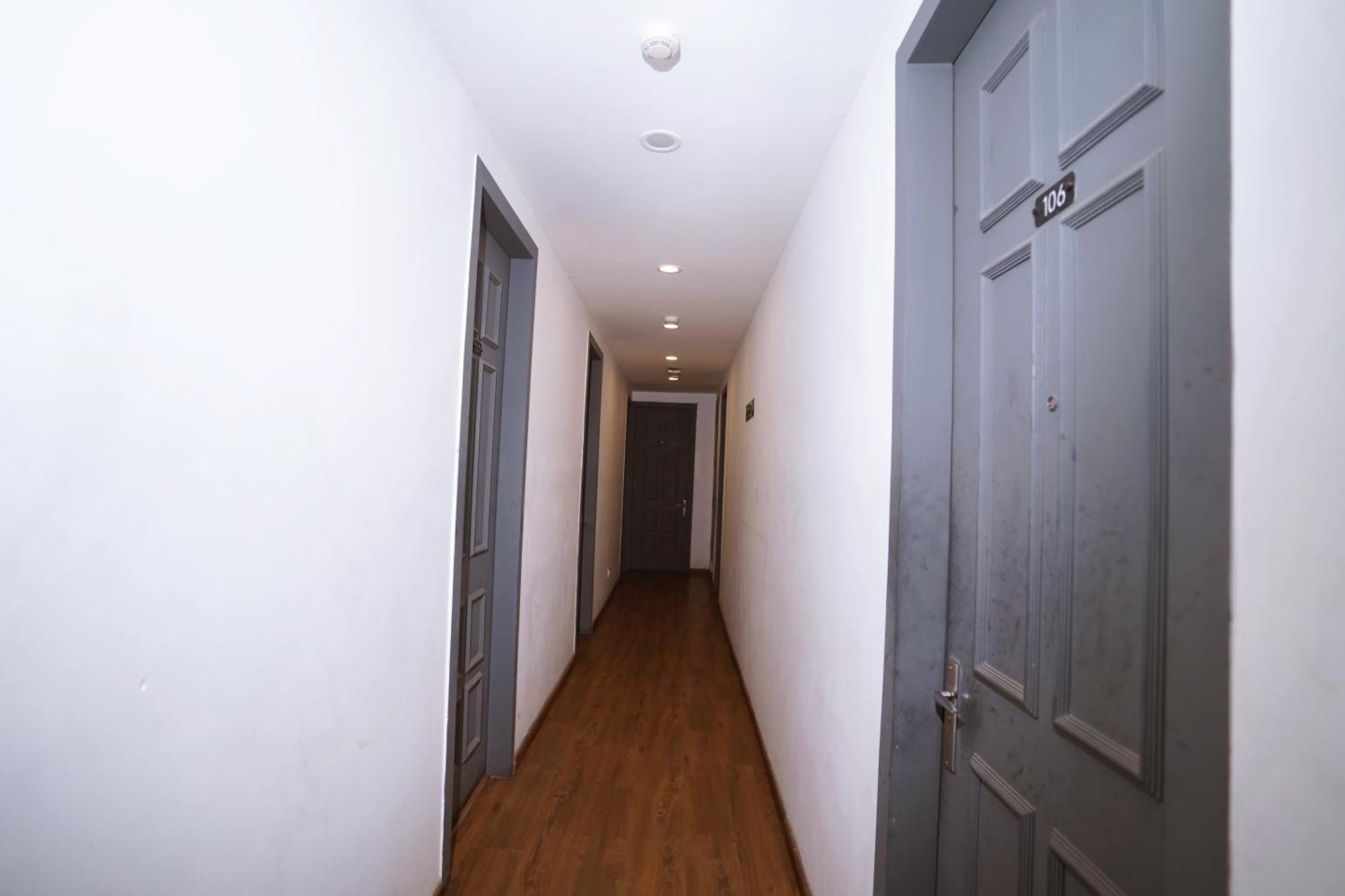 Hotel Mira Residency- Outer Ring Road, Paschim Vihar Delhi  Exterior foto
